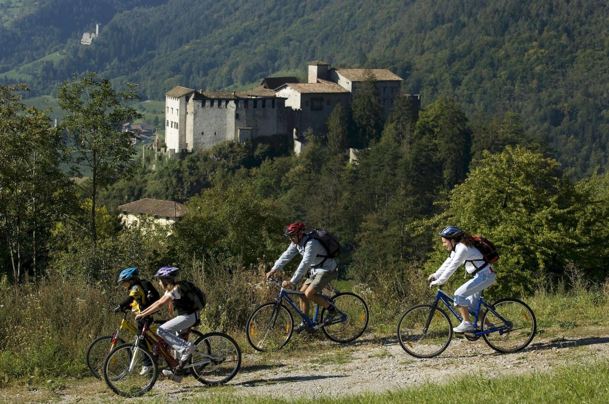 Comano Cattoni Holiday Ponte delle Arche Exterior foto